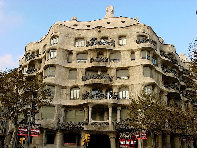 Casa Milà - Antoni Gaudi