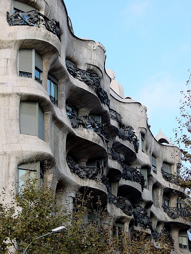 Casa Milà - Antoni Gaudi